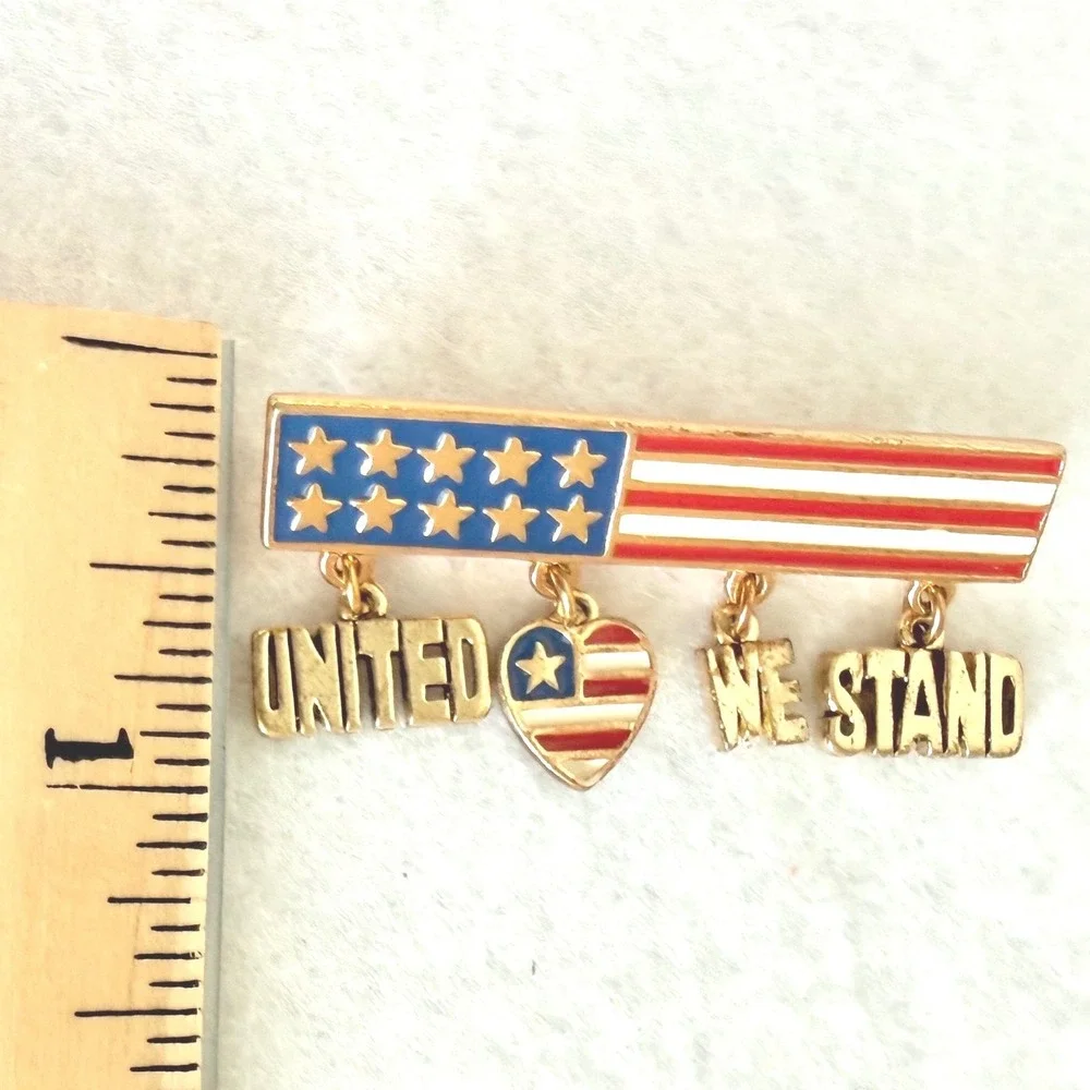 VTG Patriotic Americana Pin Lot USA Flag United We Stand Safety Pin Brooch